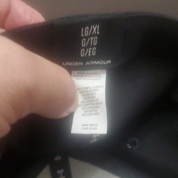 Under Armour Black Hat with Bright Orange Emblem - Picture 8 of 9